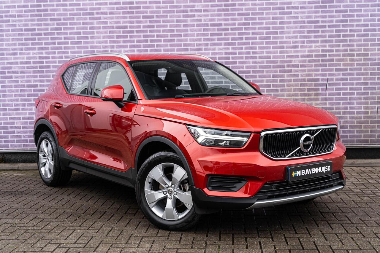 Volvo XC40 1.5 T3 Momentum | Stoel-/ Stuurverwarming | Camera | Cruise Control | Dodehoekdetectie | Parkeersensoren Voor + Achter | Volvo On Call | Carplay |