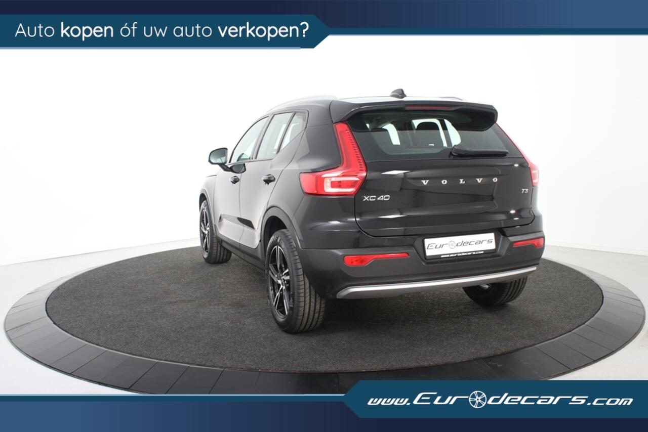 Volvo XC40 1.5 T3 Momentum Pro *1ste Eigenaar*18 inch R-Design*Navigatie*