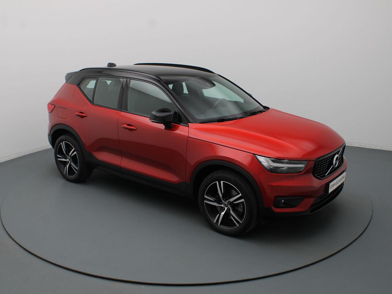Volvo XC40 T5 260pk Recharge R-Design Automaat Harman Kardon | Camera | Adapt. Cruise | Stoel-/stuur-/voorruitverw.