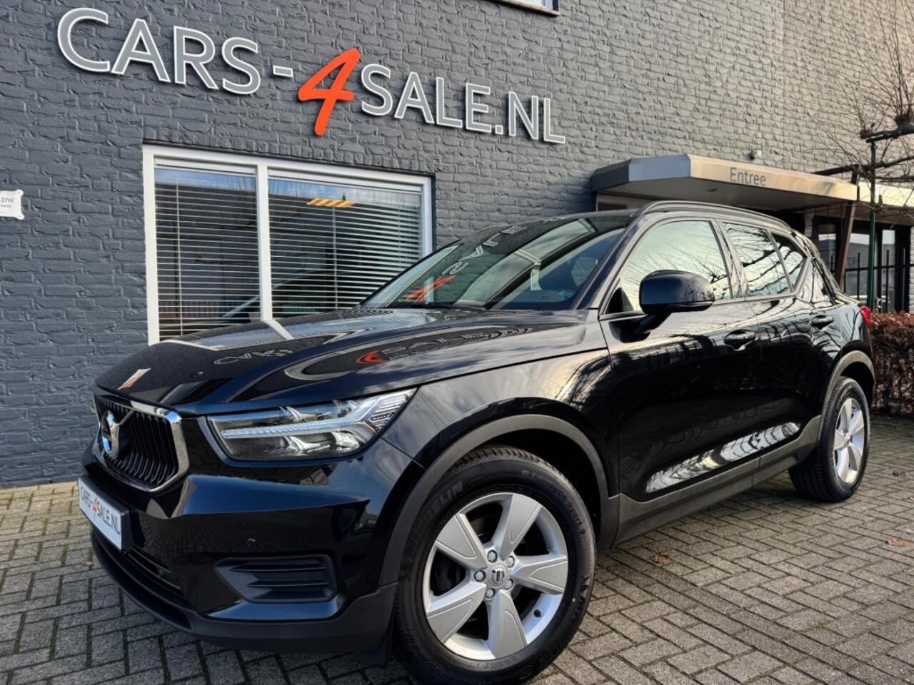 volvo-xc40-1.5-t3-momentum-163pk-+-