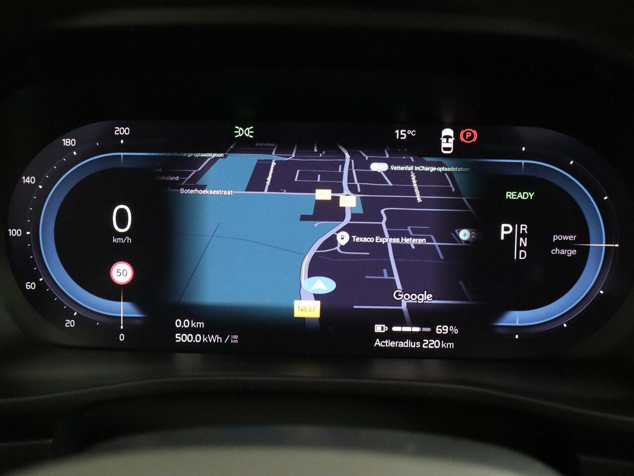 Volvo XC40 Recharge Pro Two Tone | SoH 93,7% | Panoramadak | Pilot Assist | 360° Camera!