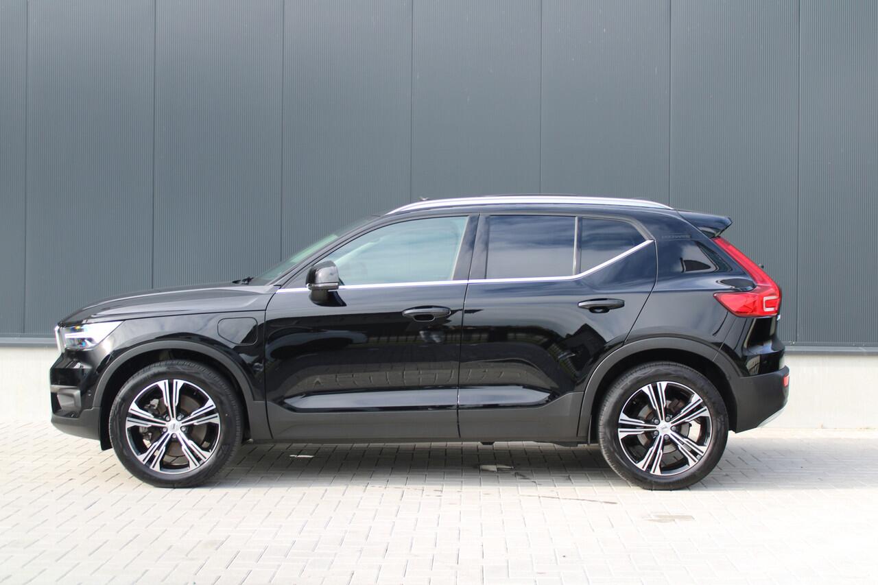 Volvo XC40 1.5 T5 Recharge Inscription - Leder - Pano - H&K - Pilot Assist - Memory - Keyless - 360 Camera - Stoel/stuurverwarming - Rijklaar