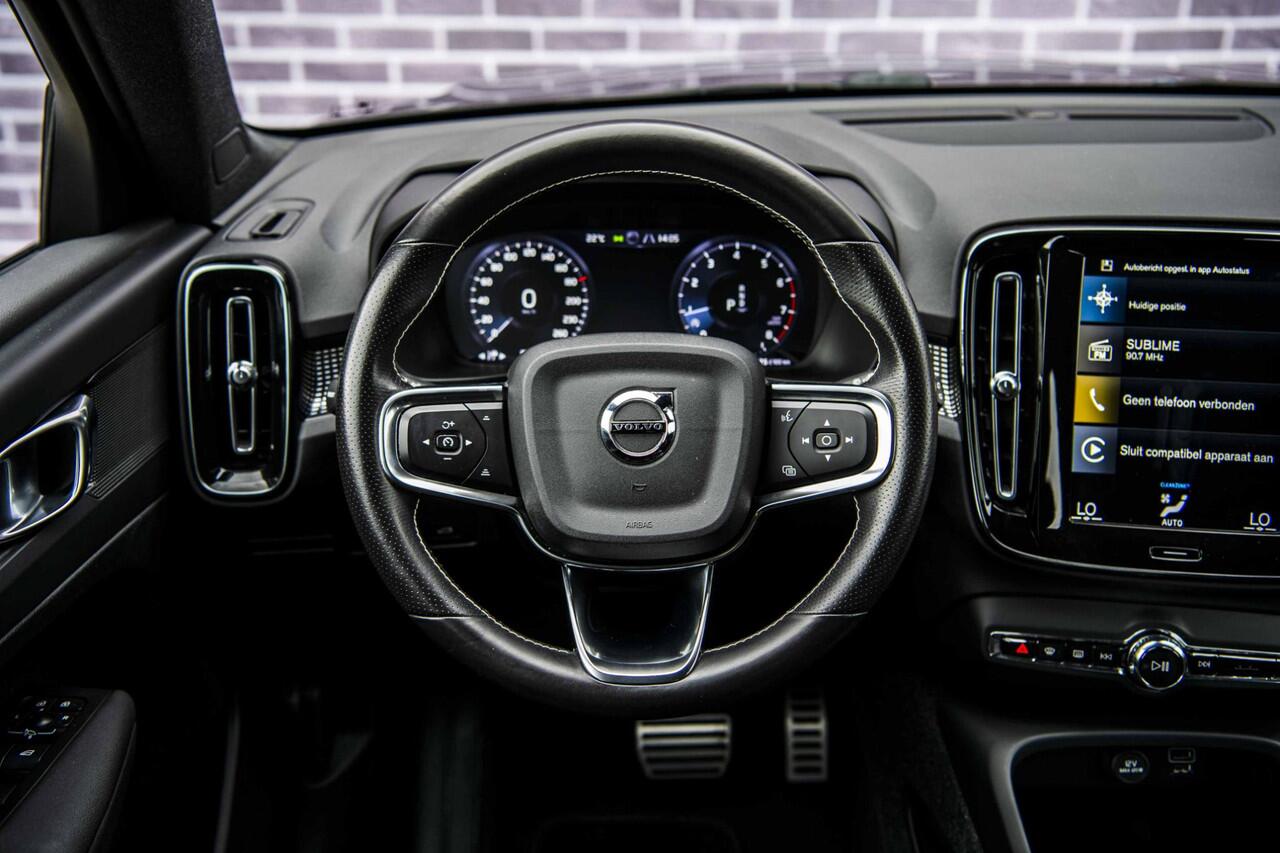 Volvo XC40 1.5 T2 R-Design | Adaptieve Cruise Control | Dode Hoek Detectie | Parkeer Camera | Parkeersensoren Voor en Achter |
