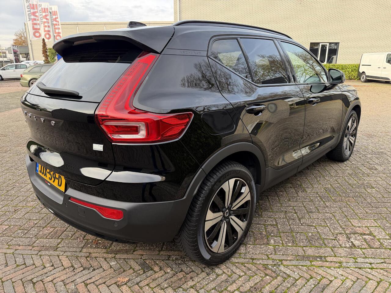 Volvo XC40 1.5 T5 Plus Dark Recharge Plug-in Hybrid Plus Dark