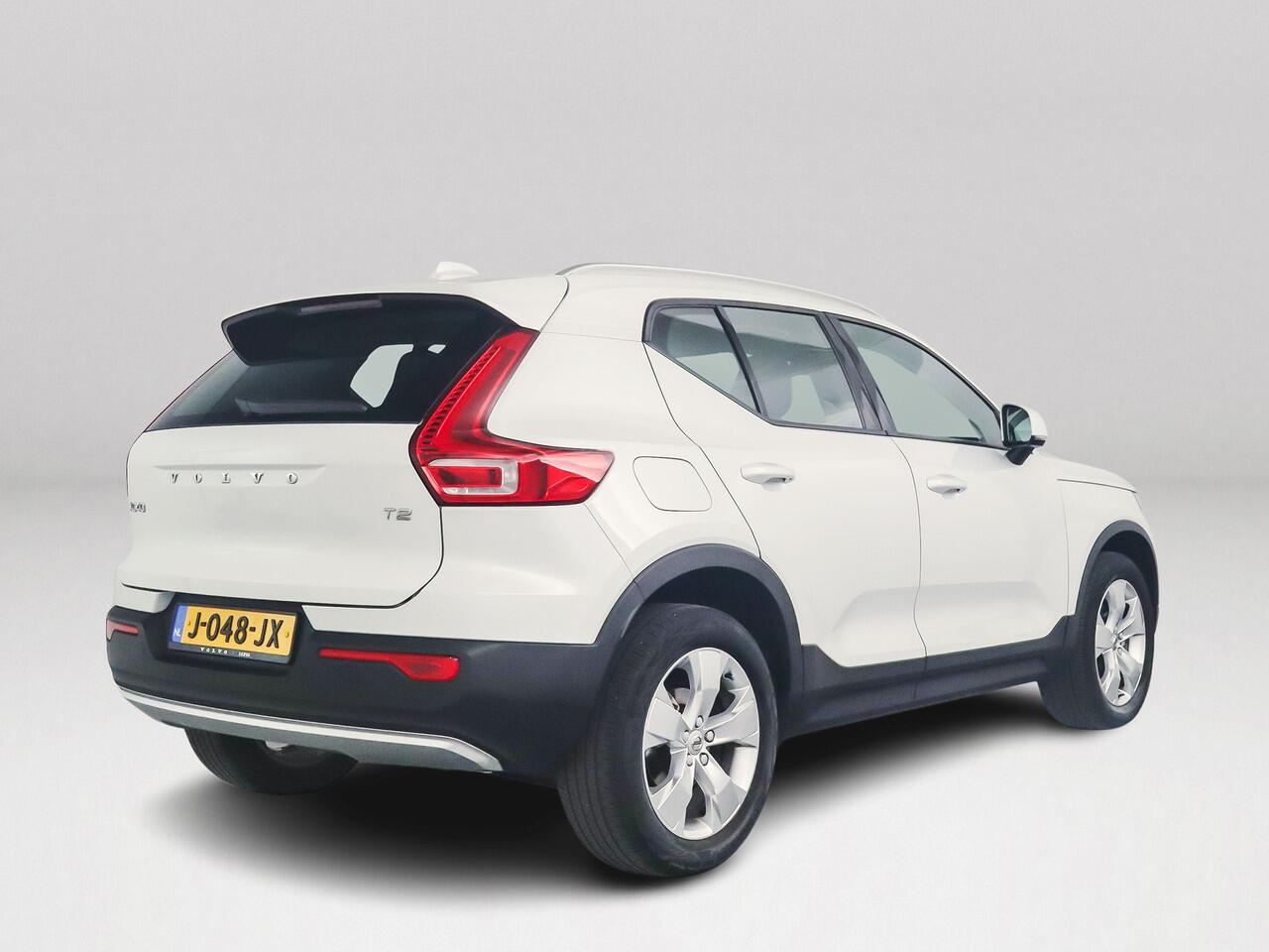 Volvo XC40 T2 Business Pro | Navigatie | Parkeercamera | Airco |