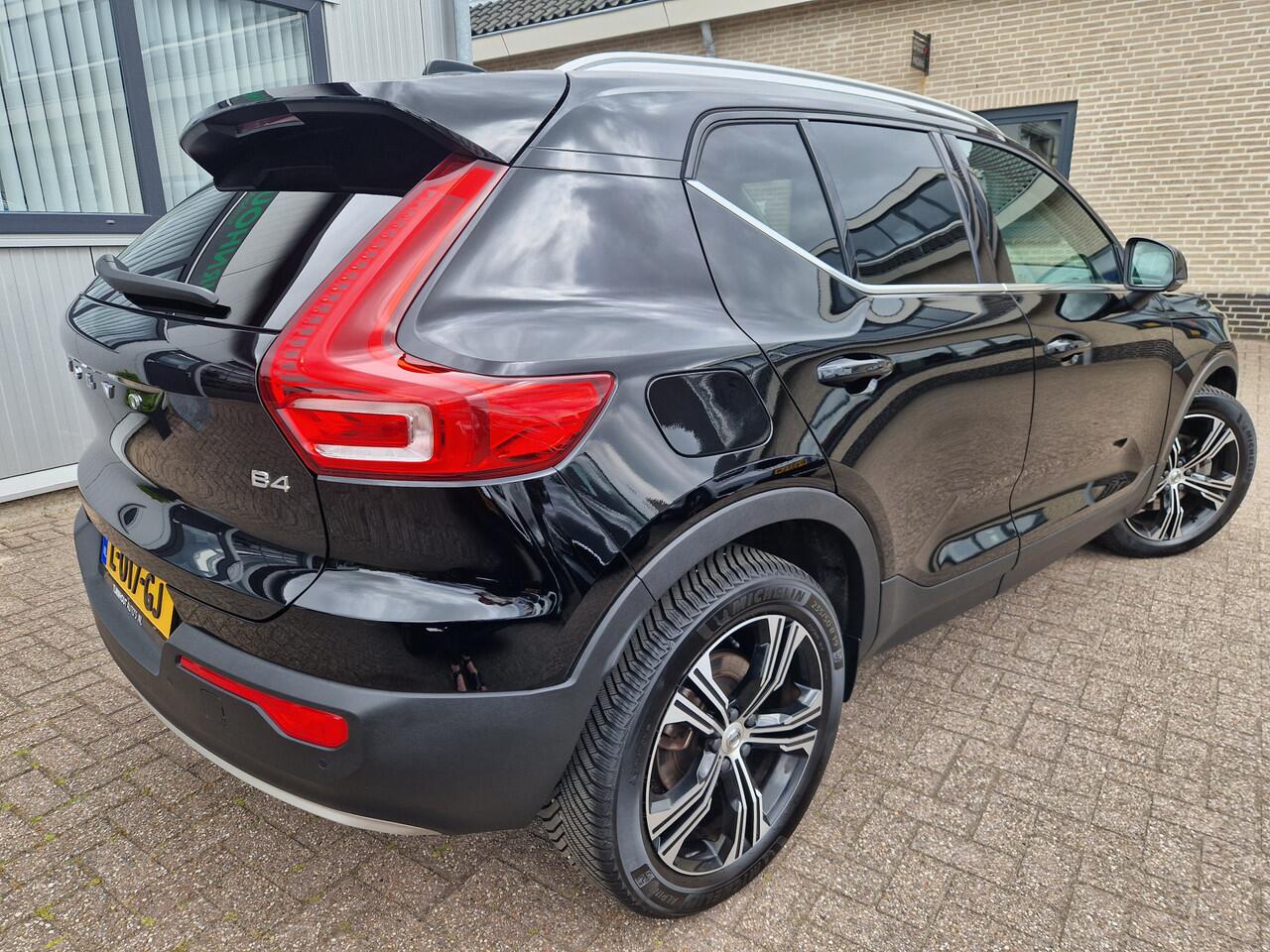 Volvo XC40 2.0 B4 Inscription Pano | 360 Cam | LOUNGE en SEAT PACK