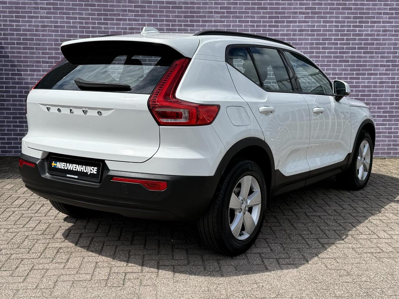 Volvo XC40 1.5 T2 Momentum | Navigatie | Camera| LED | Climate Controle | Keyless Start | DAB | Cruise Controle | Apple/Android CarPlay |