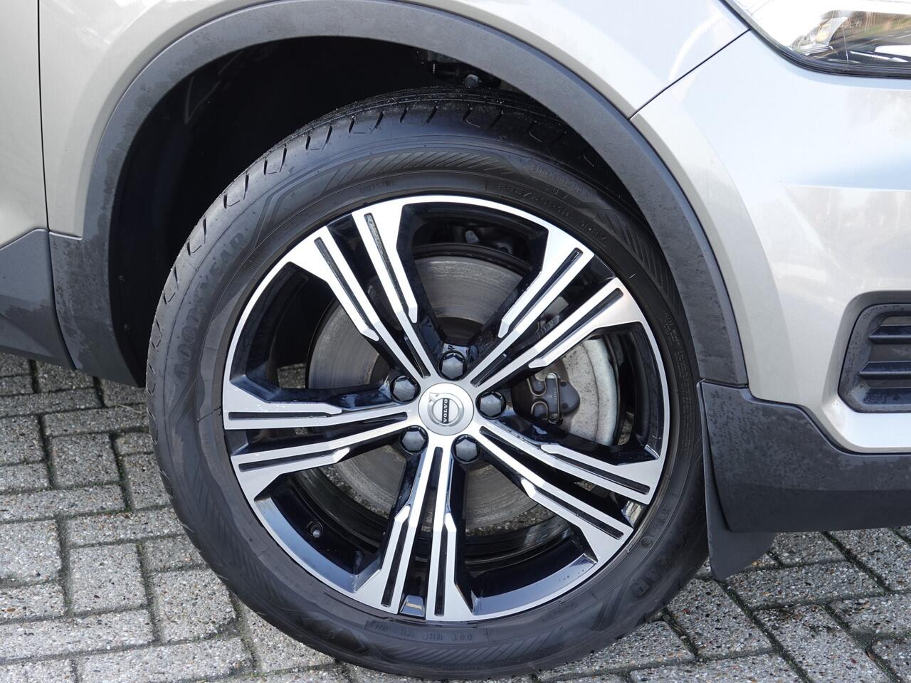 Volvo XC40 1.5 T4 Recharge Inscription Expr. NAVI | PDC V+A | ADAPT. CRUISE + PILOT ASSIST