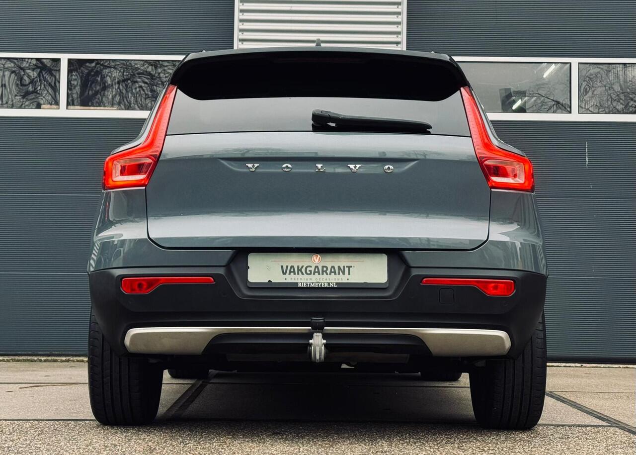 Volvo XC40 1.5 T5 R-Design |Pano |Harman/Kardon |Trekhaak |Sfeer |Alcantara