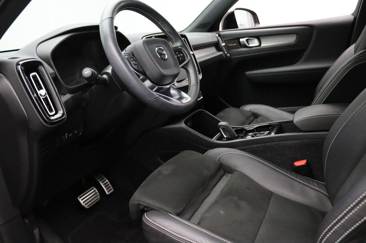 Volvo XC40 T5 260pk Recharge R-Design Automaat Harman Kardon | Camera | Adapt. Cruise | Stoel-/stuur-/voorruitverw.