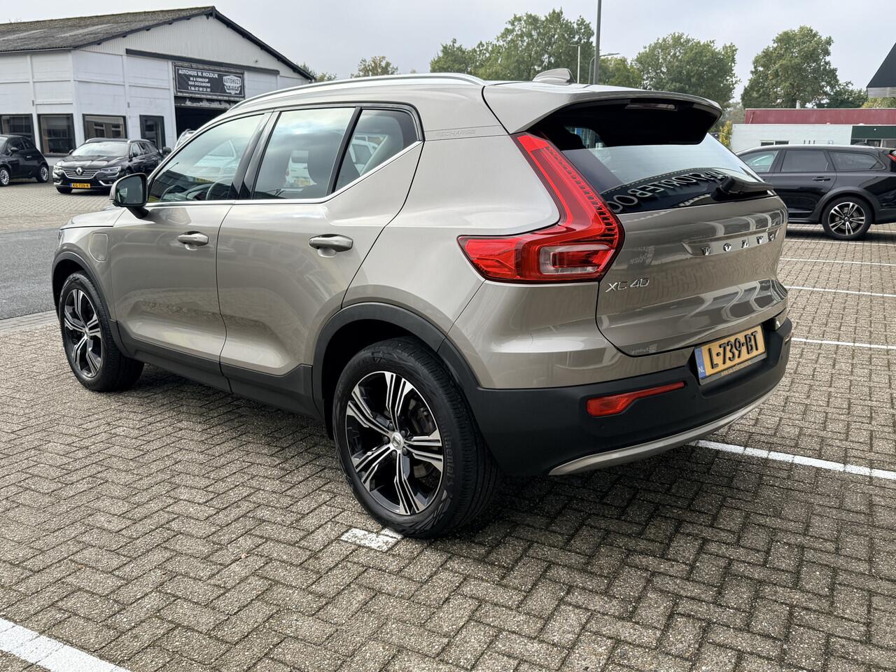 Volvo XC40 1.5 T5 Recharge Business Pro | LED | Auto Pilot | Apple Carplay | Keyless | Camera | Stoel- en stuurverwarming