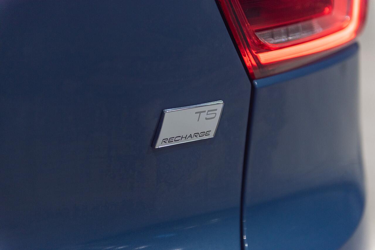 Volvo XC40 T5 Aut. Plug-in Hybrid Plus Bright Stoelverwarming Leder 262pk