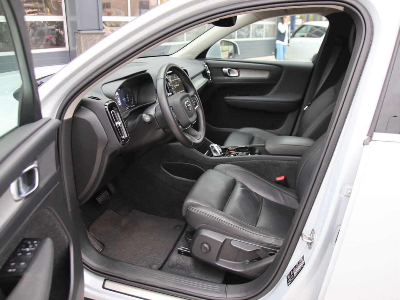 Volvo XC40 1.5 T4 Recharge Inscription Camera/Carplay, Leder, 4x stoel&stuur verwarming Eindejaar aanbieding!