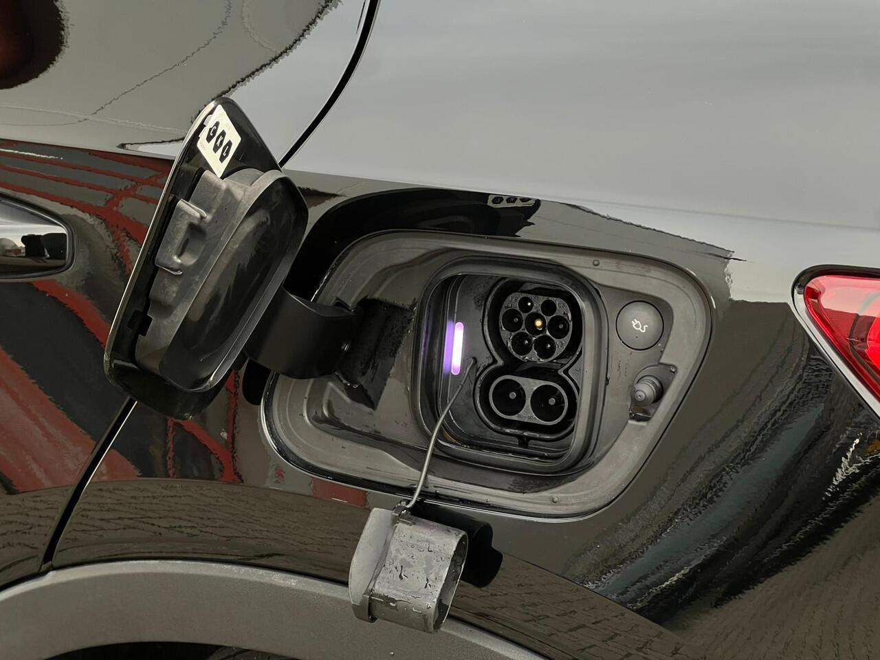 Volvo XC40 Recharge P8 AWD R-Design NL-AUTO | GOOGLE AUTOMOTIVE | WARMTEPOMP