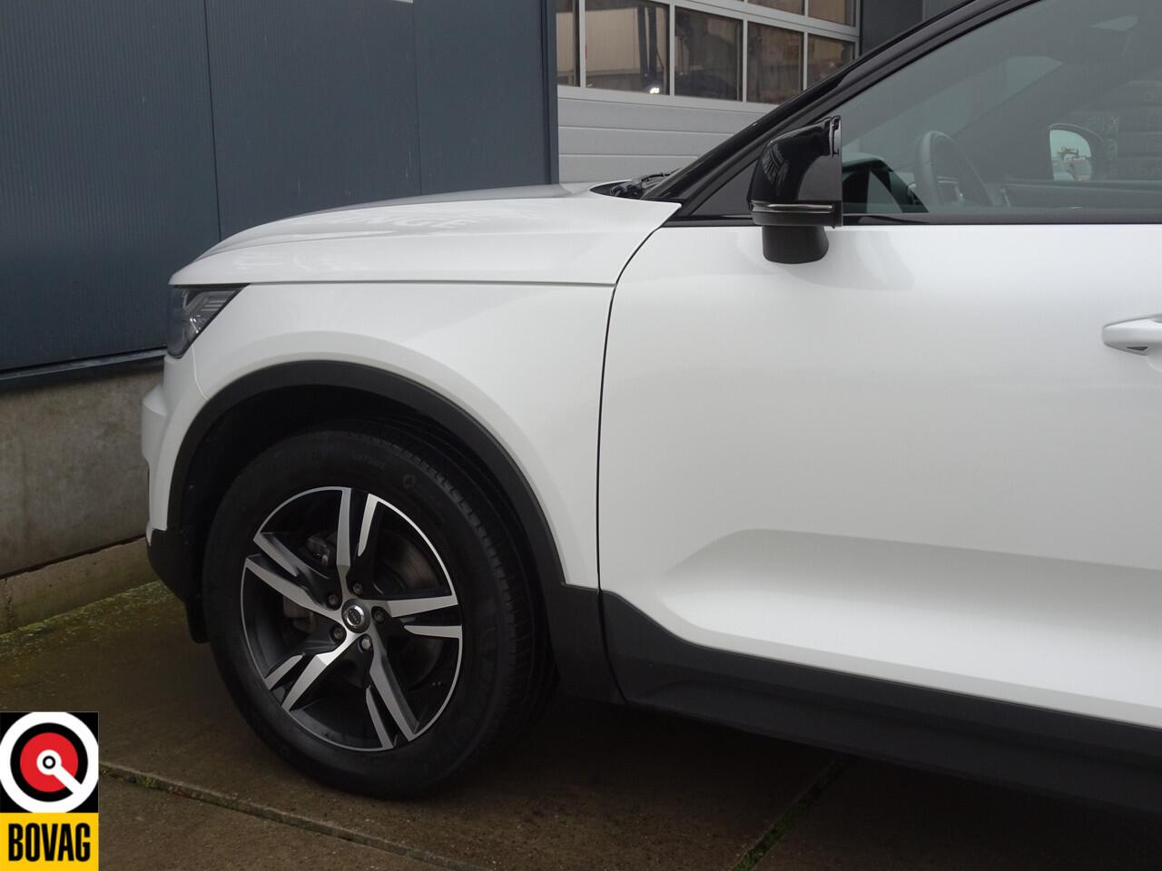 Volvo XC40 2.0 B4 R-Design