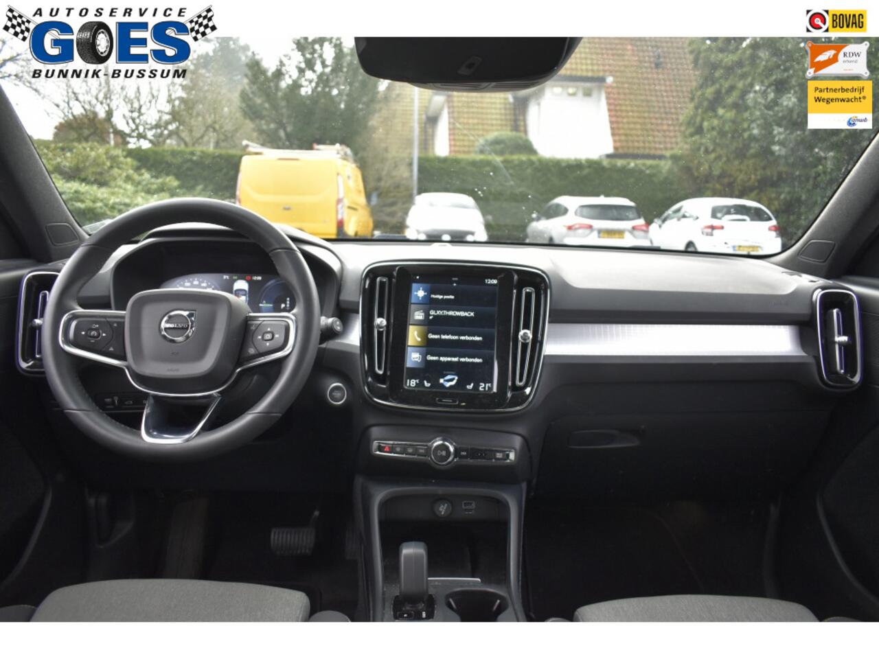 Volvo XC40 Core Recharge Plug-In Hybrid 2WD