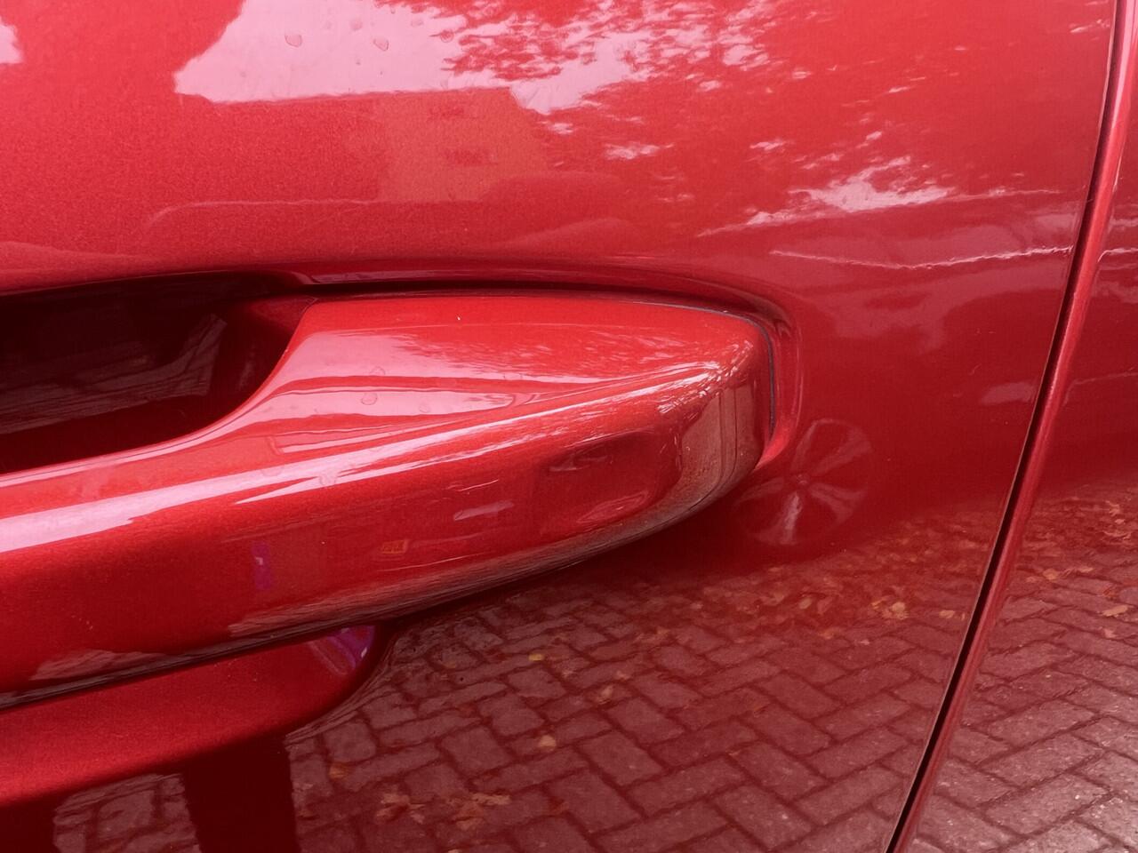 Volvo XC40 1.5 T5 Recharge Inscription Leer Schuif/kantel dak Navigatie