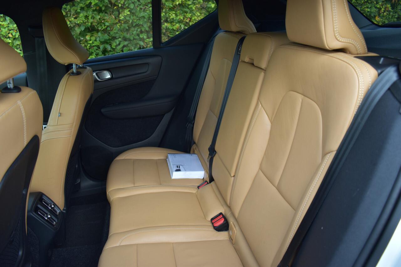 Volvo XC40 1.5 T3 164PK Inscription FULL LEER, TREKHAAK 88DKM