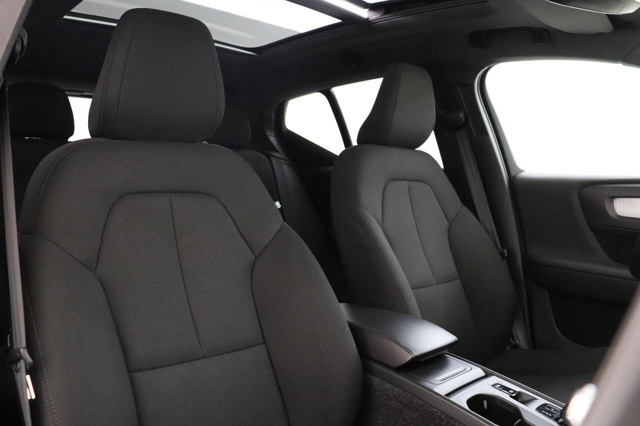 Volvo XC40 T3 AUT. MOMENTUM -PANO.DAK|HARMAN/KARDON|CAMERA|TREKHAAK|CRUISE|18"