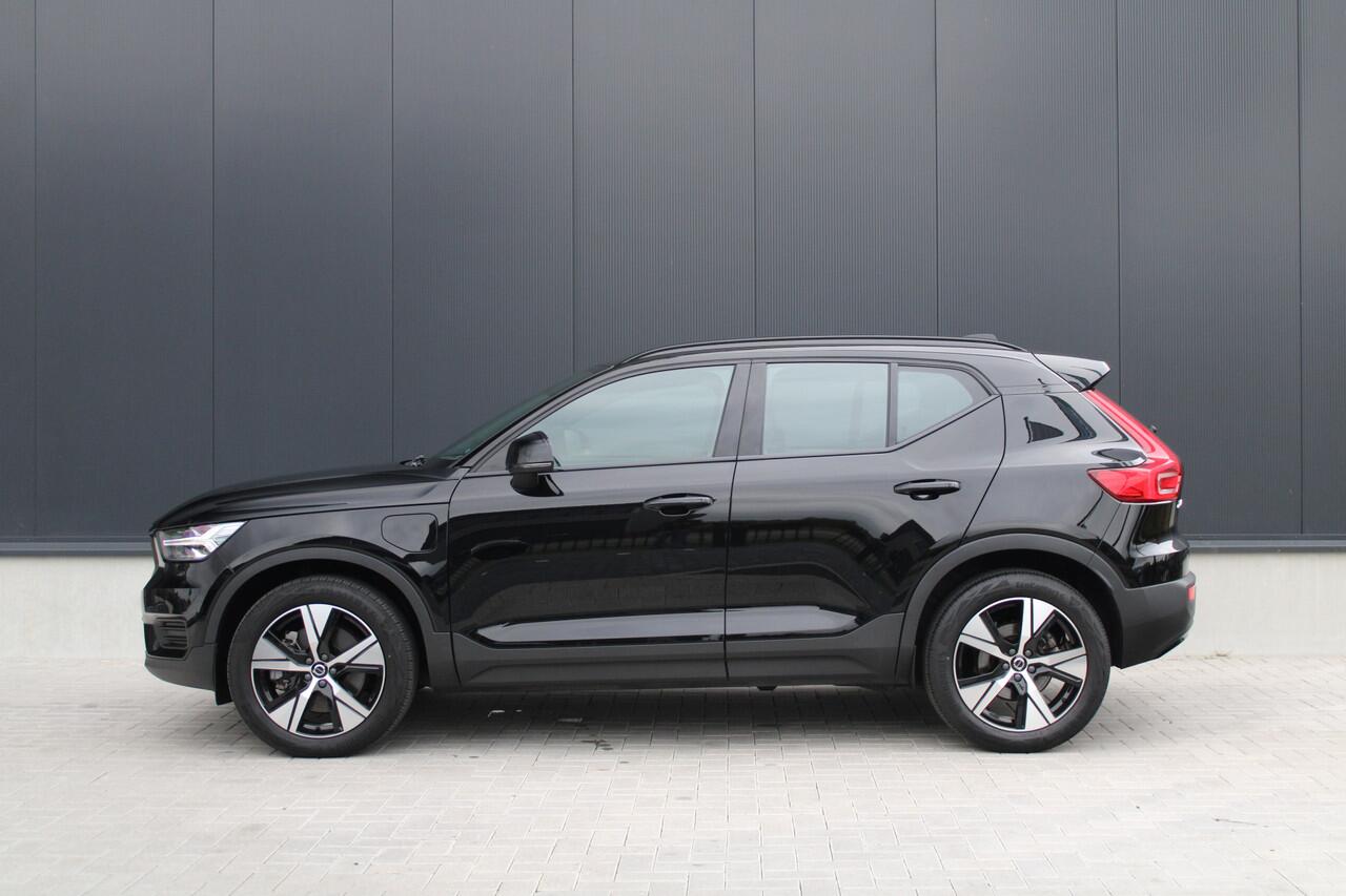 Volvo XC40 1.5 T4 Recharge R-Design - Navi - Camera - H&K - Stoel-Stuurverwarming - Rijklaar