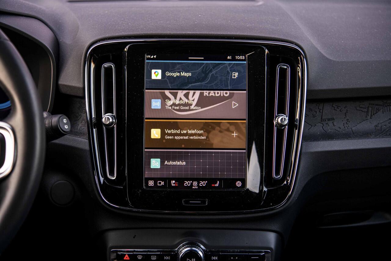 Volvo XC40 Single Motor Extended Range Plus 82 kWh | Black Edition velgen | Verwarmbare voorstoelen | Verwarmbaar stuurwiel | Warmtepomp | Adaptieve cruisecontrol | BLIS |