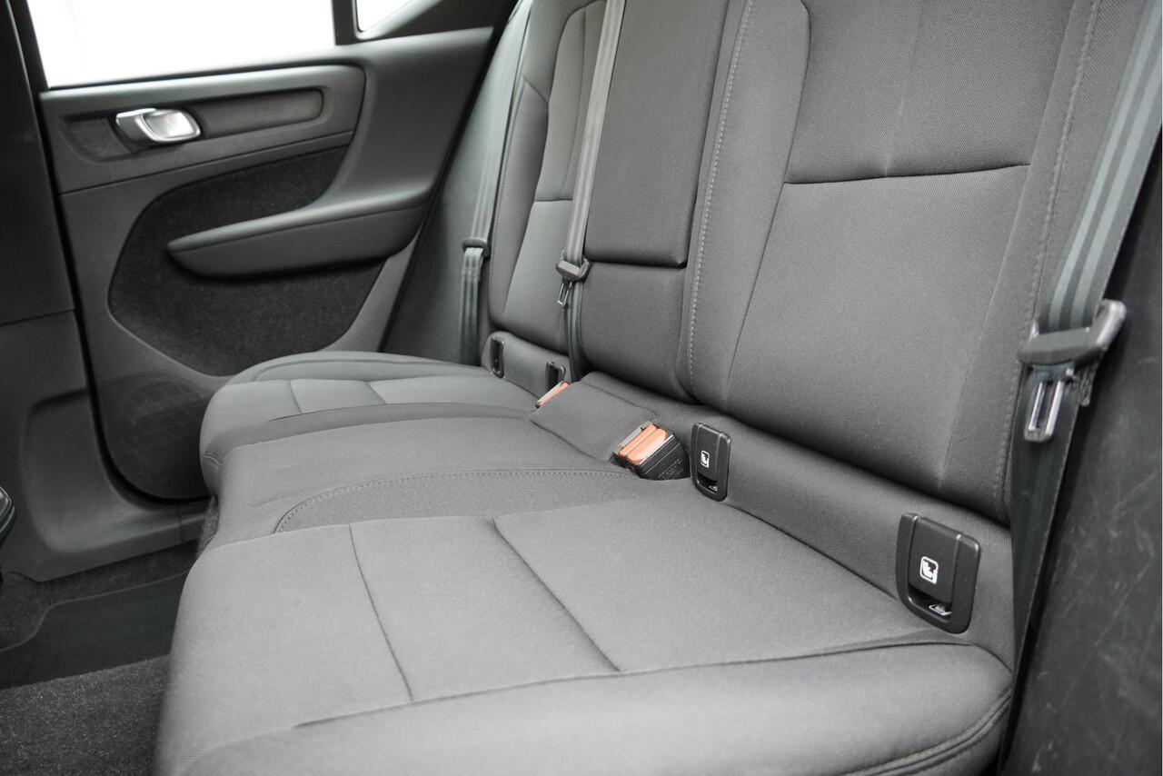 Volvo XC40 1.5 T2 Automaat! Business Pro BJ2021 Lmv 18" | Led | Pdc | Navi | Elek. achterklep | Achteruitrijcamera | Virtual cockpit | Climate control | Cruise control | Getint glas