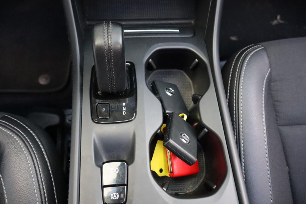 Volvo XC40 1.5 T3 | Geen import | Camera | Schuifdak | Carplay