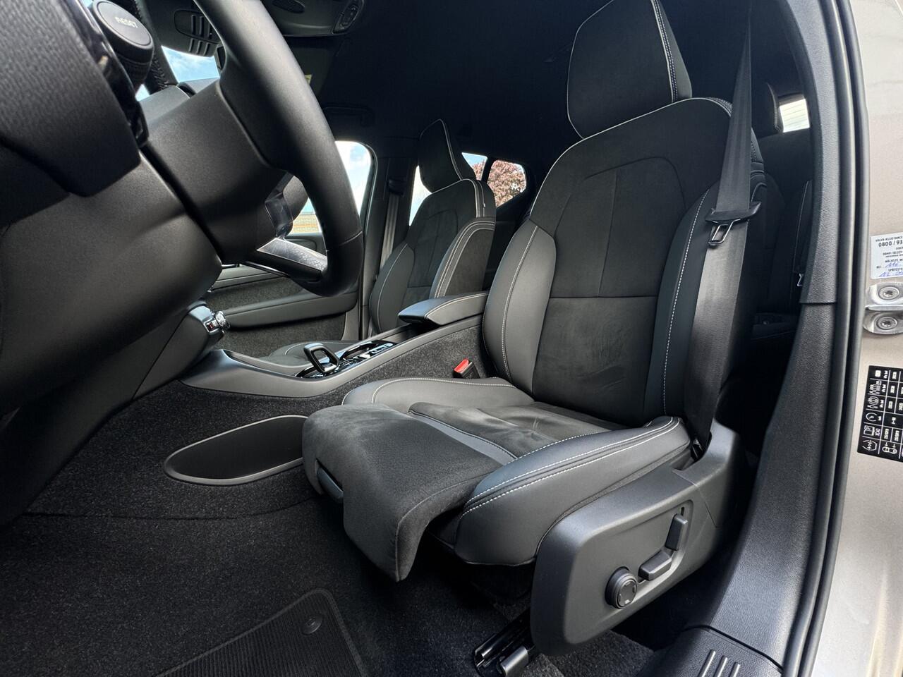 Volvo XC40 1.5 T4 Plus Dark | 360 Camera | Navigatie |