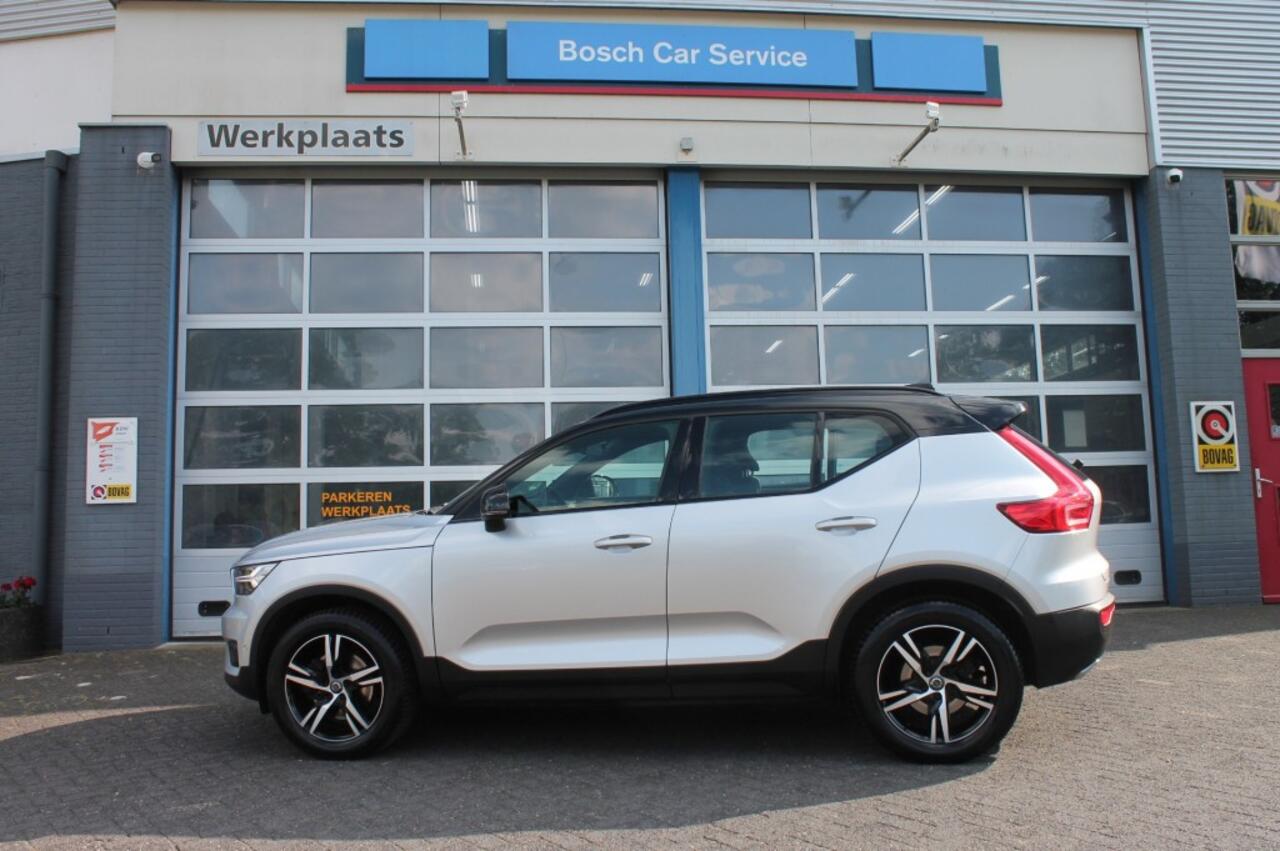 Volvo XC40 2.0 T4 AWD R-DESIGN Trekhaak afneembaar / stoel v en a incl stuurvw.
