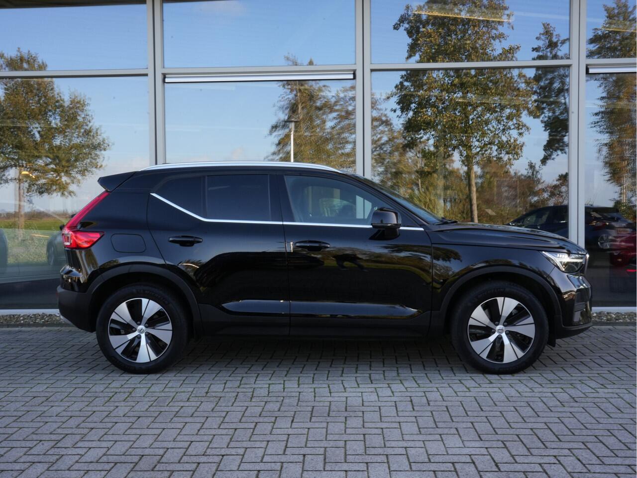 Volvo XC40 1.5 T4 Plug-in hybrid Core Bright | Driver Assist | LED | Stoel+Stuurverwarming