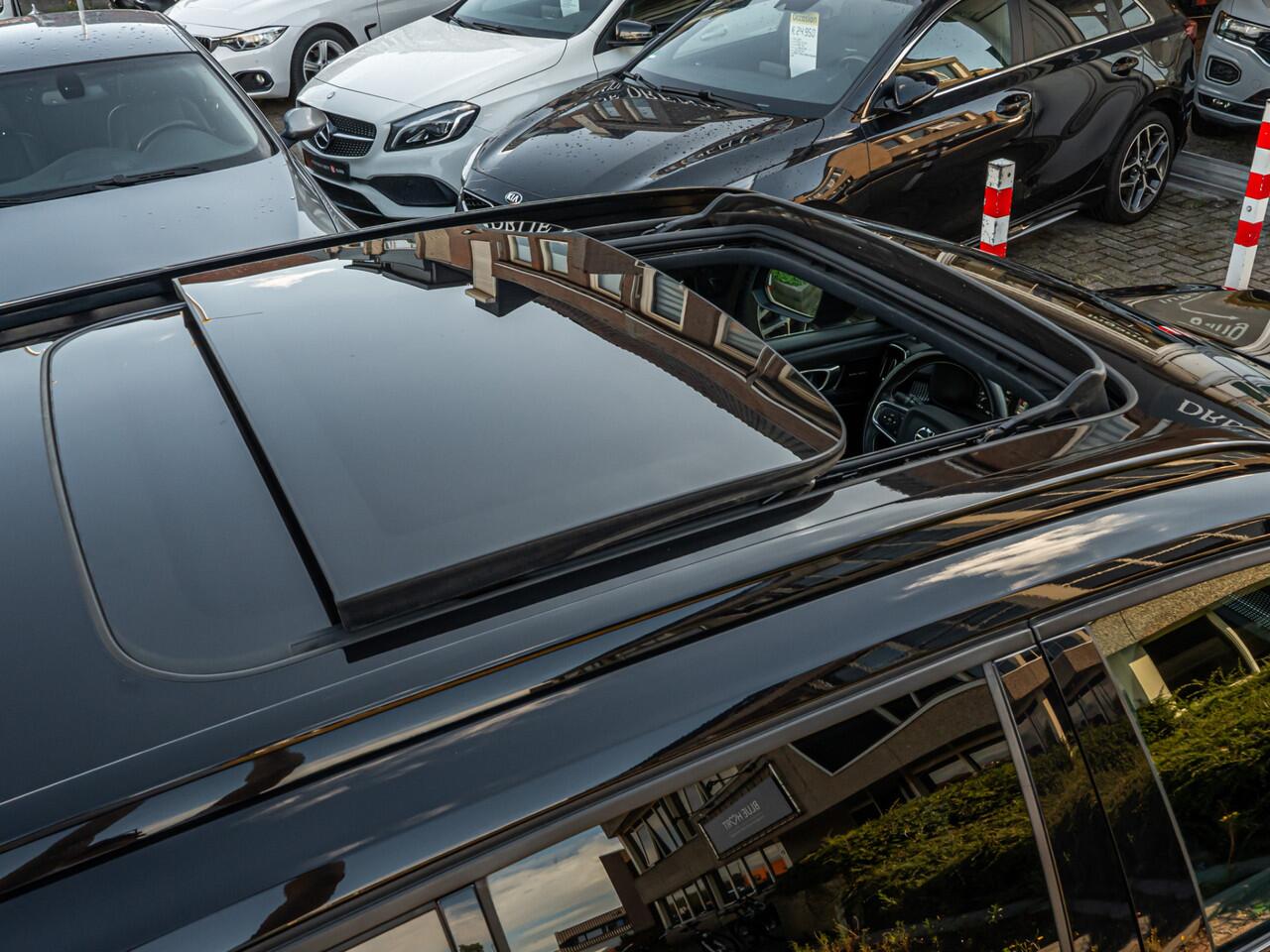 Volvo XC40 1.5 T5 Twin Engine R-Design PANO HARMAN KARDON CAMERA TREKHAAK 19 INCH STANDKACHEL