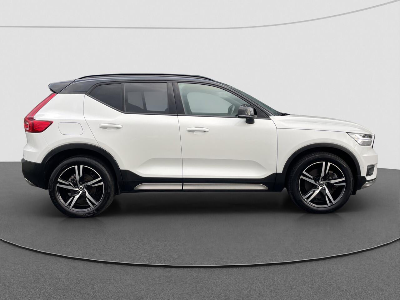 Volvo XC40 1.5 T5 Recharge R-Design | Pano | Leder | Elek klep | D.hoek | Carplay