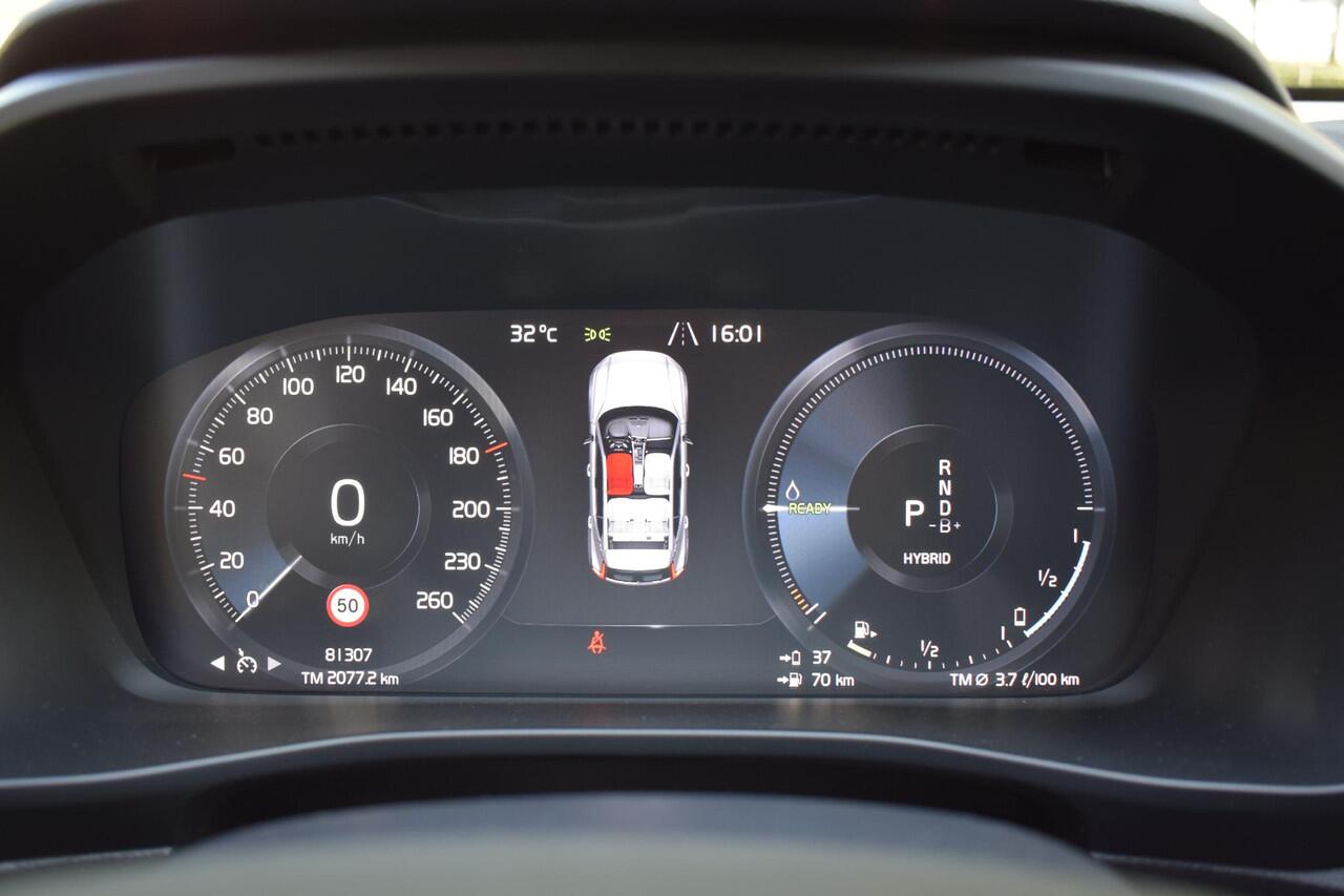 Volvo XC40 1.5 T4 Recharge R-Design | TREKHAAK | ACC | BLIS