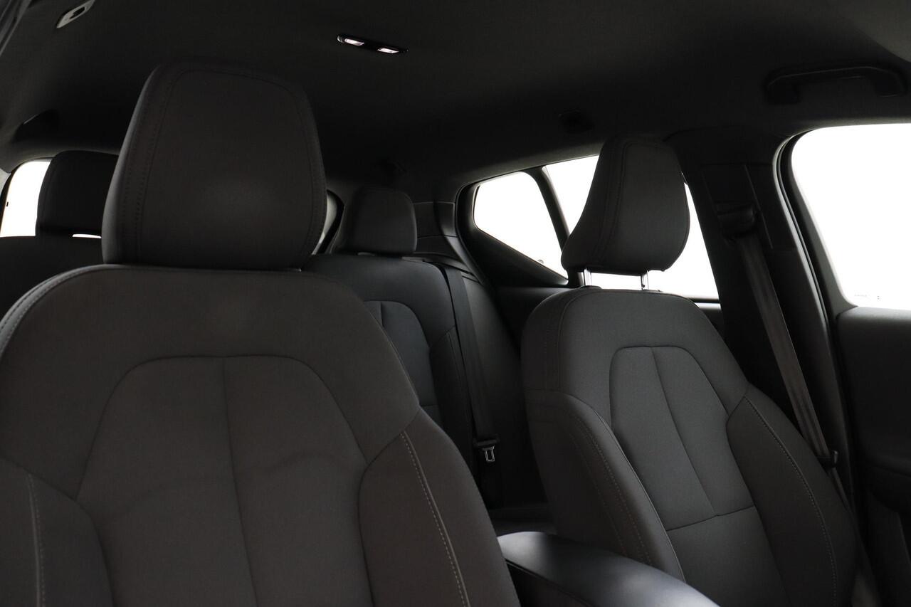 Volvo XC40 RECHARGE SINGLE MOTOR PLUS -CLIMATE|BLIS|CAMERA|KEYLESS|WARMTEPOMP|20"