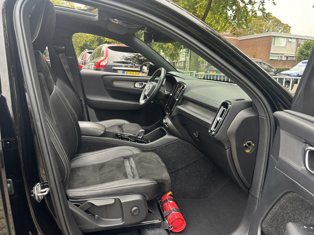 Volvo XC40 1.5 T5 Recharge R-Design Panorama DAB Keyless