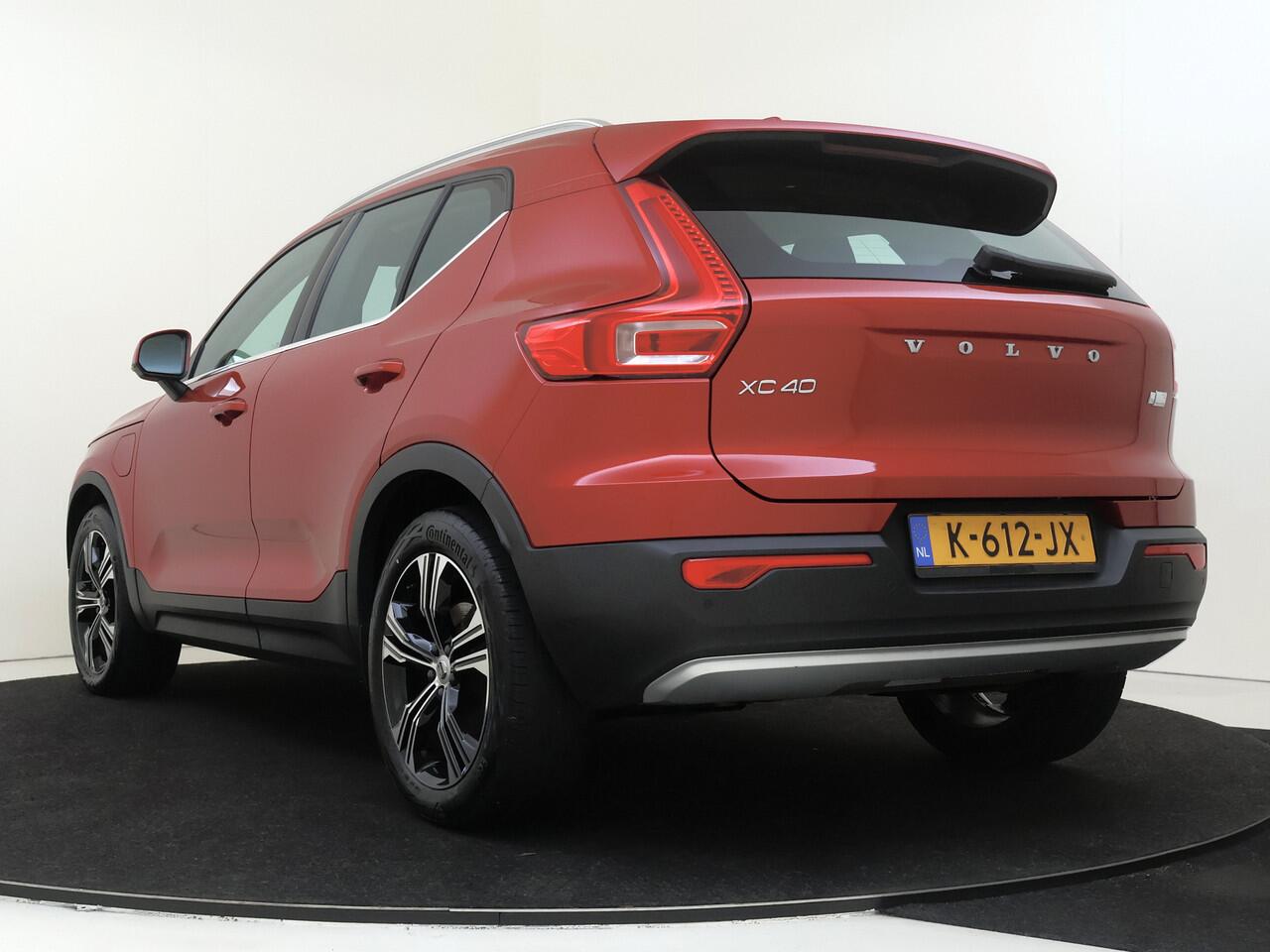 Volvo XC40 1.5 T5 Recharge Twin Engine Inscription | Harman Kardon | Stoel en Stuurverwarming | Camera | 262PK!