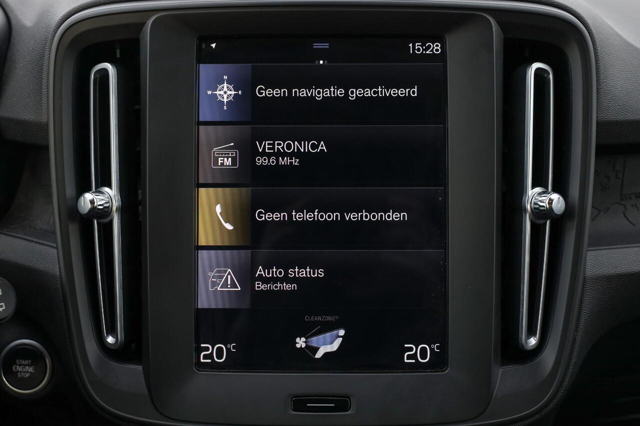 Volvo XC40 T2 Aut8 Momentum Core ? LED ? Trekhaak ? Camera