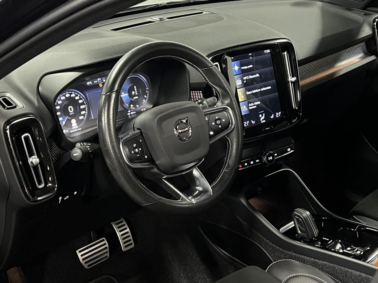 Volvo XC40 T5 Plug-in hybrid R-design Trekhaak | Adaptive Cruise | Open dak | Stoel-/stuurverwarming | Achteruitrij camera | Carplay