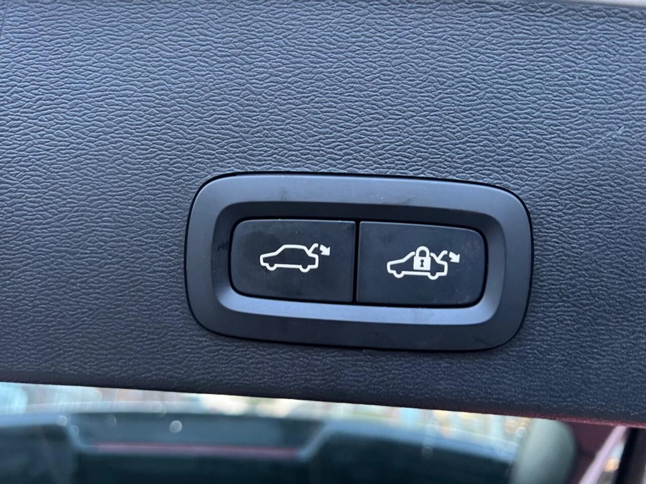 Volvo XC40 RECHARGE PRO