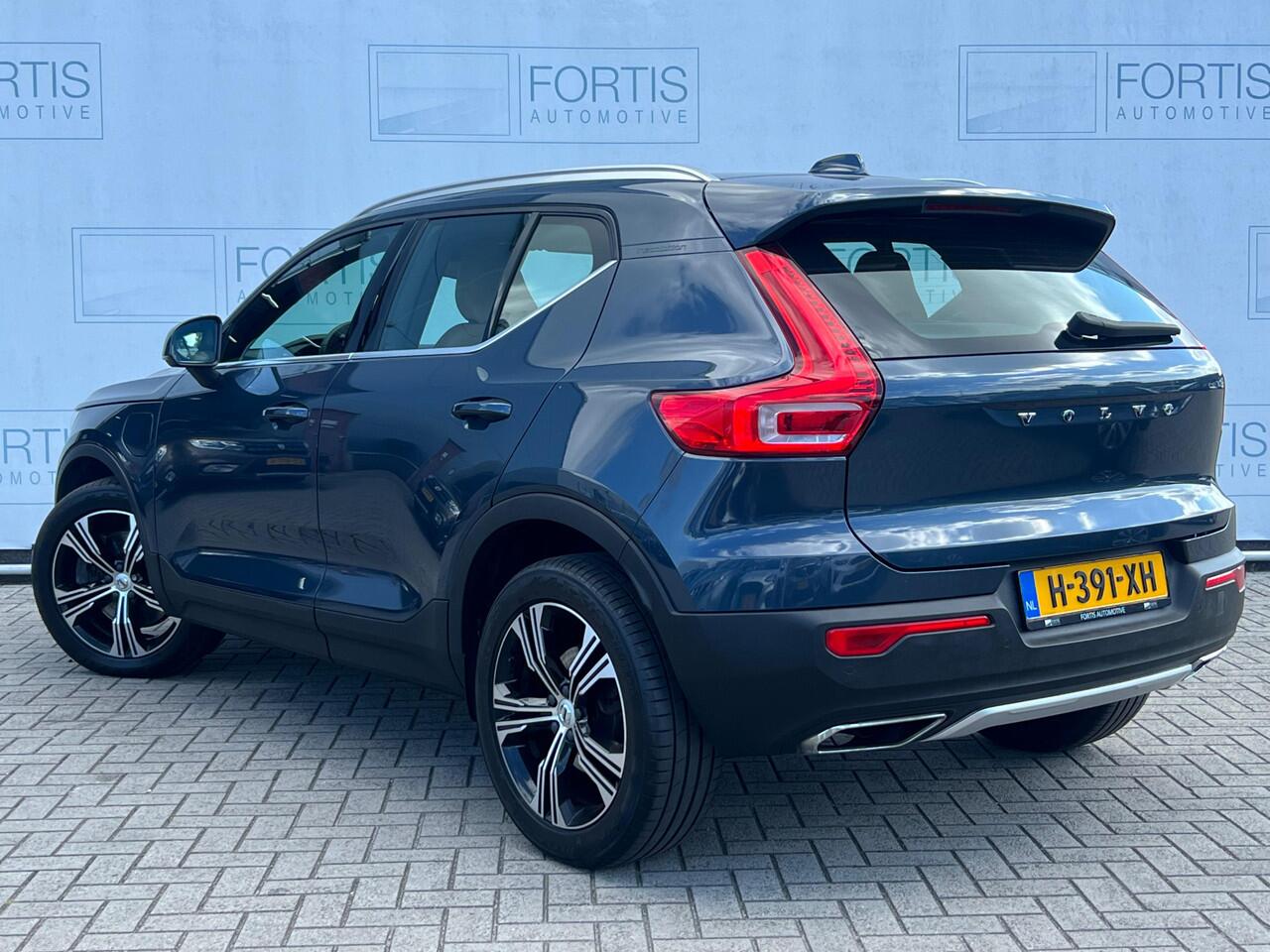 Volvo XC40 1.5 T5 Twin Engine Inscription NL AUTO | LEDER | STOELVERW | 5x voorraad