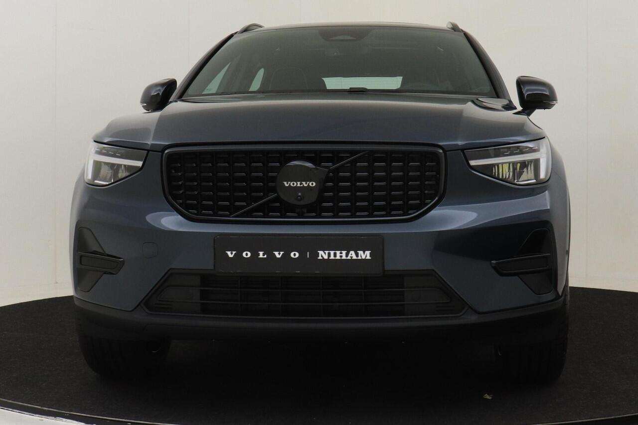 Volvo XC40 B4 (M-HYBRID) PLUS BLACK EDITION -PANO.DAK|HARMAN/KARDON|360°CAM|POWER-SEATS|20"