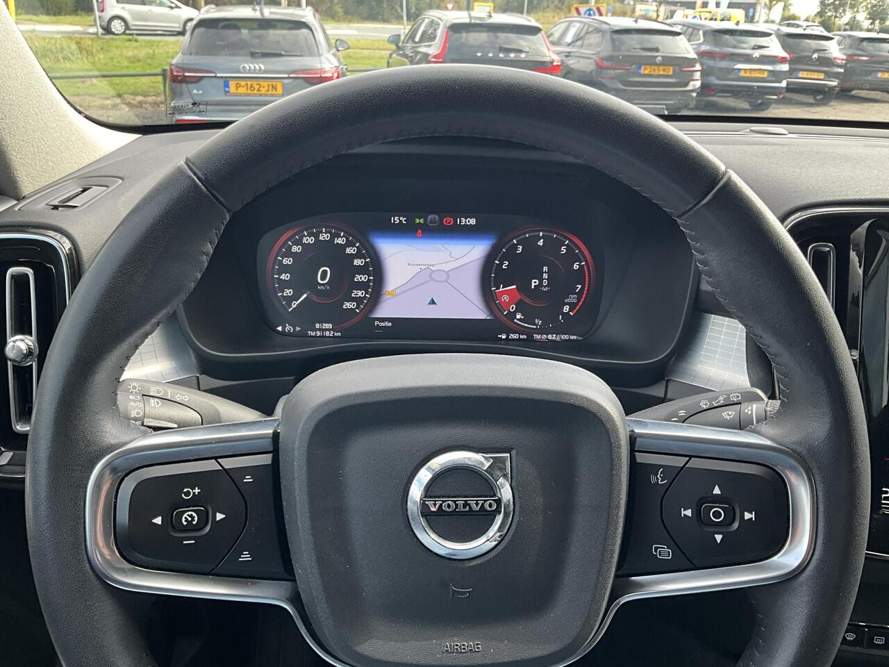 Volvo XC40 1.5 T2 Momentum