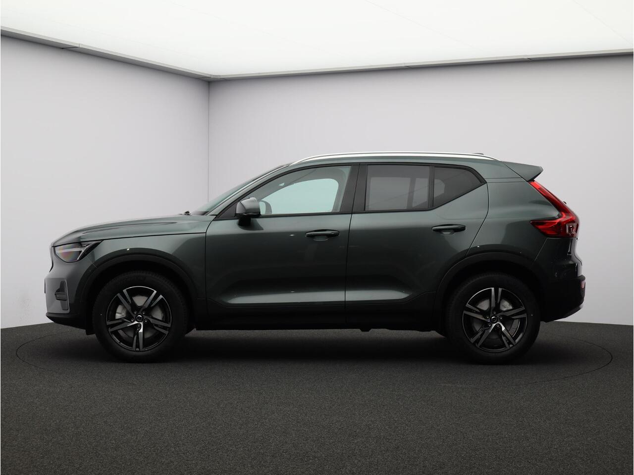 Volvo XC40 2.0 B3 Business Edition / Harman Kardon / Stoel+Stuurverwarming / Adaptive Cruise / Getint Glas / Keyless / BLIS / Pilot Assist / Parkeercamera /