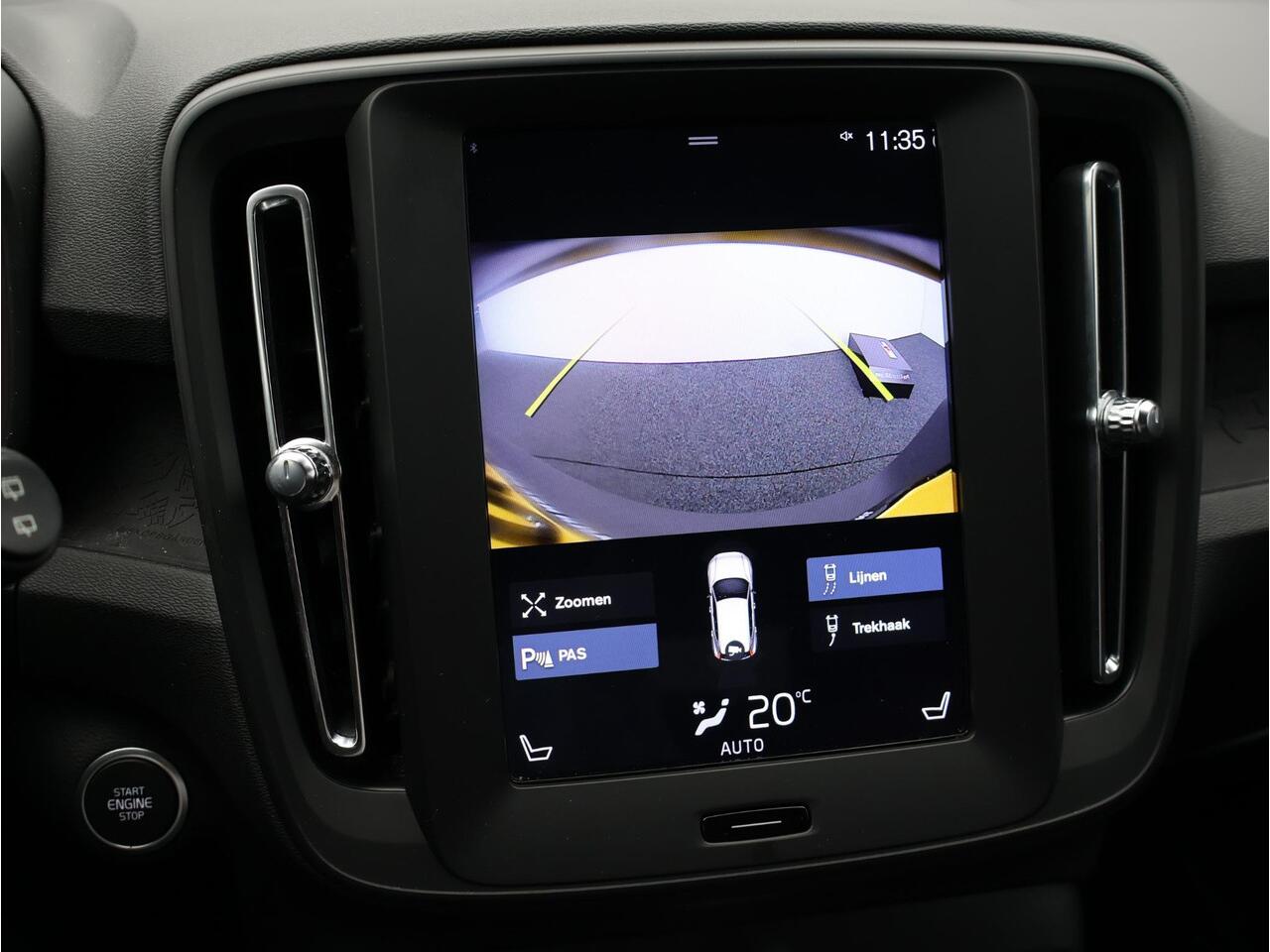 Volvo XC40 T3 Automaat / Trekhaak / Park assist v+a+camera / Stoel+voorruitverwarming