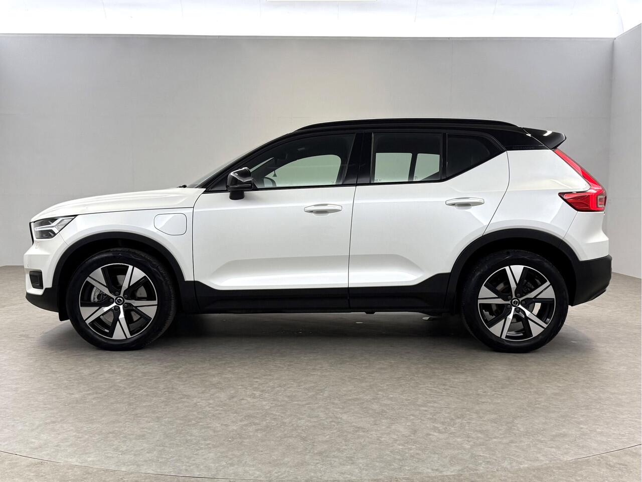Volvo XC40 1.5 T4 Recharge R-Design | Virtual | Camera | Trekh. | Adap. Cruise | Stoel/Stuur verw. | Keyless