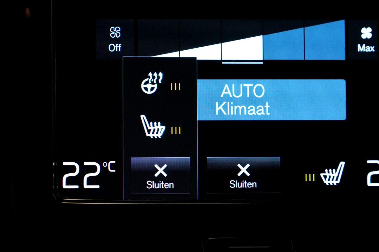 Volvo XC40 1.5 T4 155kW/211pk DCT7 Recharge R-Design PANORAMADAK + HARMAN/KARDON + LEER/ALCANTARA + EL.STOEL MET MEMORY + STOEL-&STUURVERWARMING + ADAPT.CRUISE + LANE ASSIST + NAVI SENSUS + KEYLESS ENTRY&GO + CAMERA + PARKSENSOREN V&A + 19" LM-VELGEN!!
