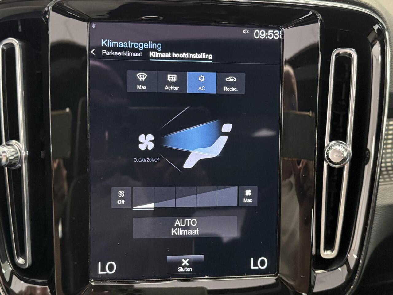 Volvo XC40 1.5 T4 Recharge R-Design | PANO | CAMERA | 20" LMV | HALF-LEDER |