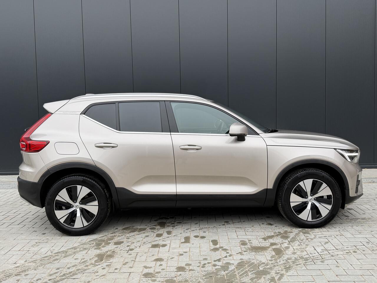 Volvo XC40 1.5 T5 Plug-in hybrid Plus Bright Getint glas | Camera | Stoel en Stuurverwarming