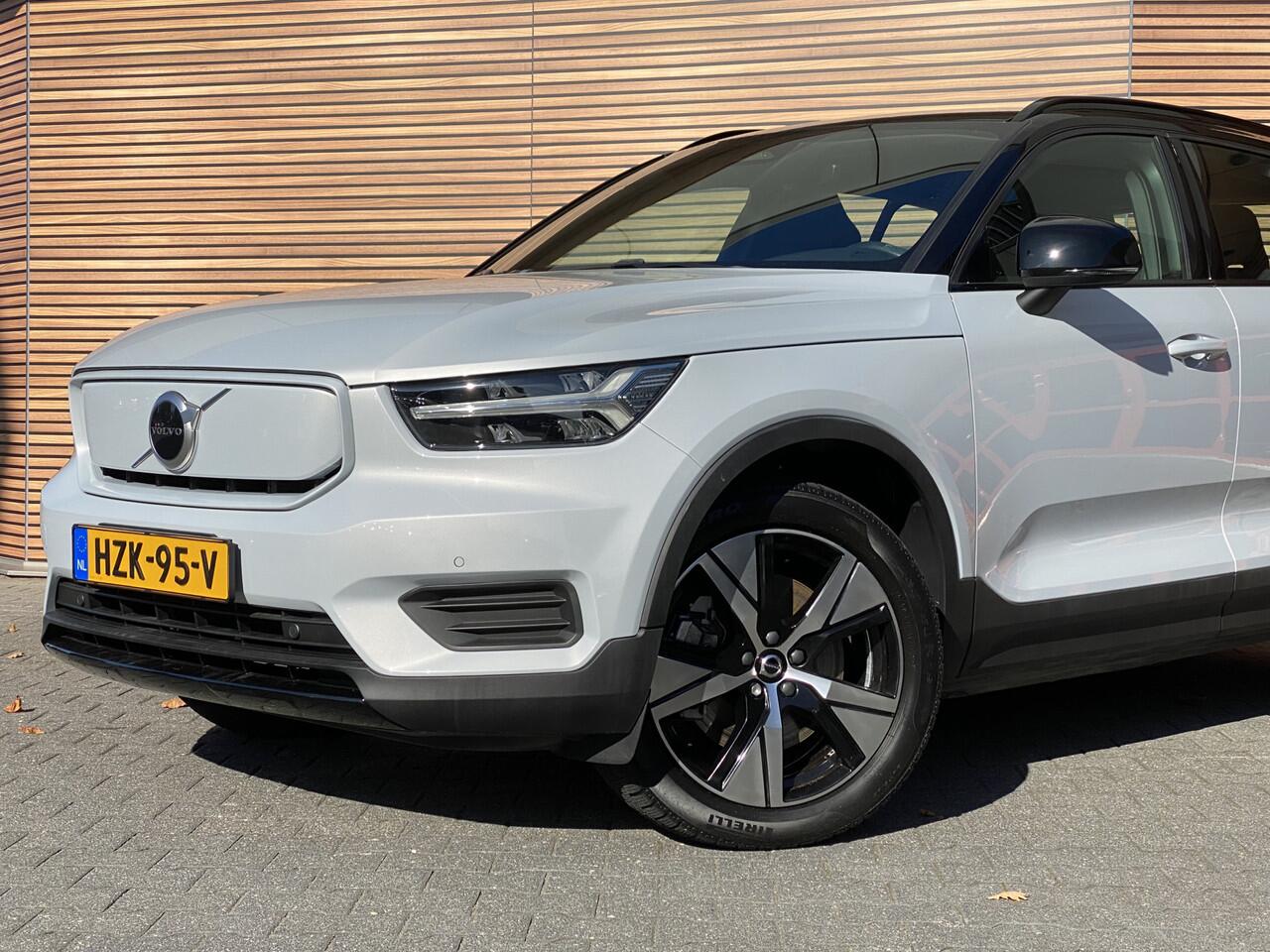 Volvo XC40 Recharge P8 AWD R-Design Camera / Stoel/stuur verwarming / Navigatie