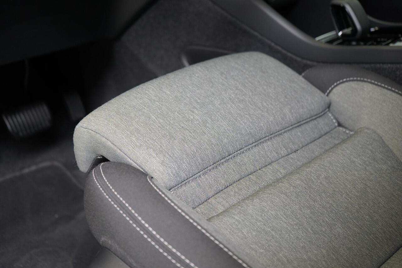 Volvo XC40 1.5 T5 263pk Plug-in hybrid Plus Bright | Memory | Navigatie | Stoelverwarming voor- en achter | Achteruitrijcamera